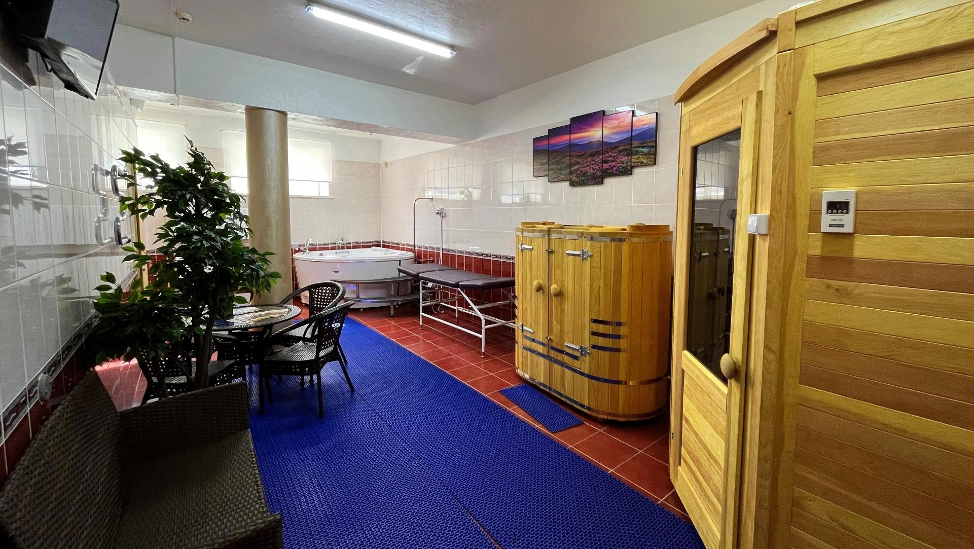 Приват-сауна (Кедровая бочка, Инфракрасная сауна, Джакузи, Обливное ведро)