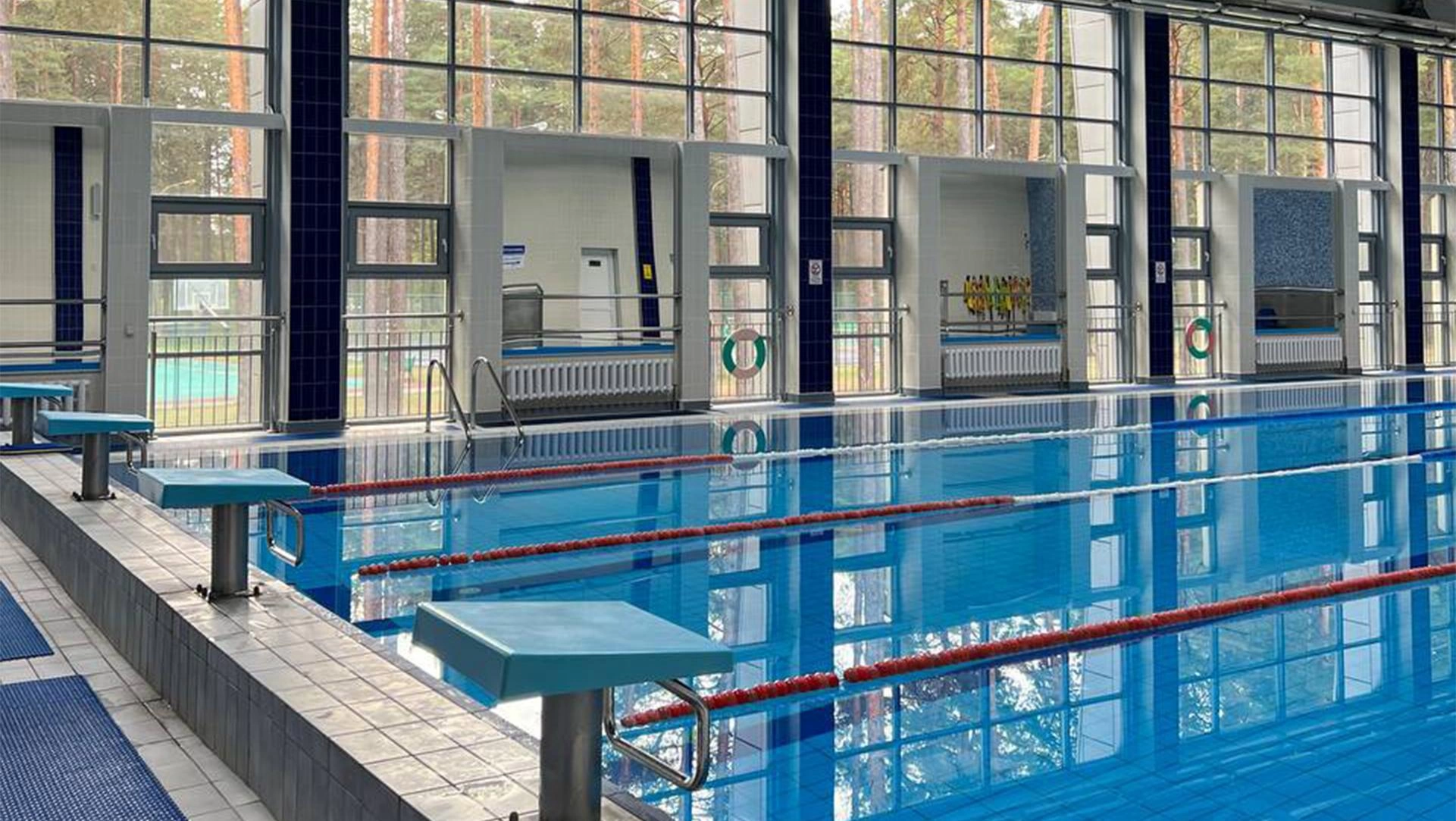 Спортивный бассейн